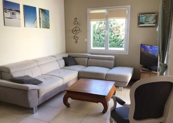 Prázdninový dům Maison Privee Avec Piscine