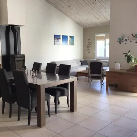 Maison Privee Avec Piscine بيت للعطل *